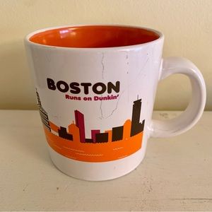 BOSTON Runs on Dunkin' 2012 Skyline Coffee Mug 12 oz